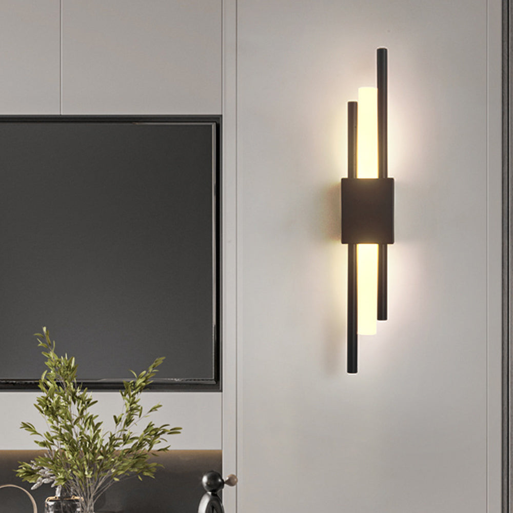 Wall Light | Vertical Linear Fixture