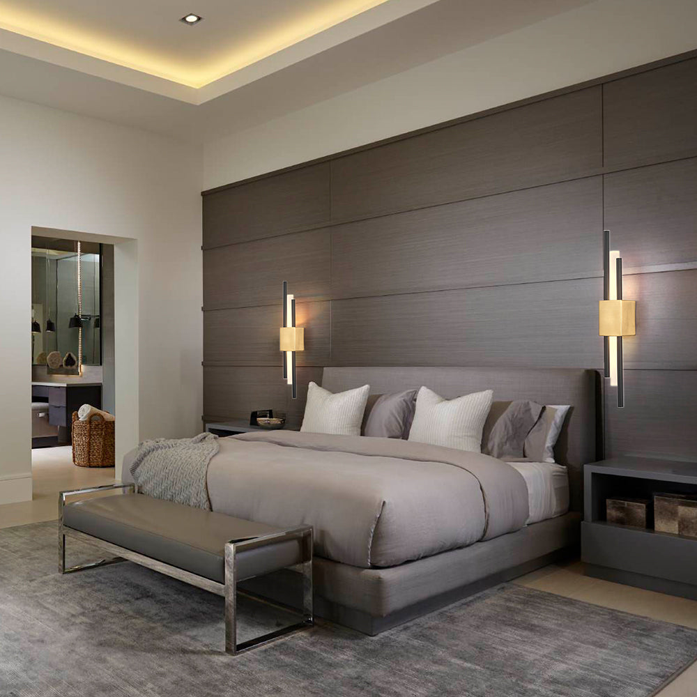 Wall Light | Vertical Linear Fixture