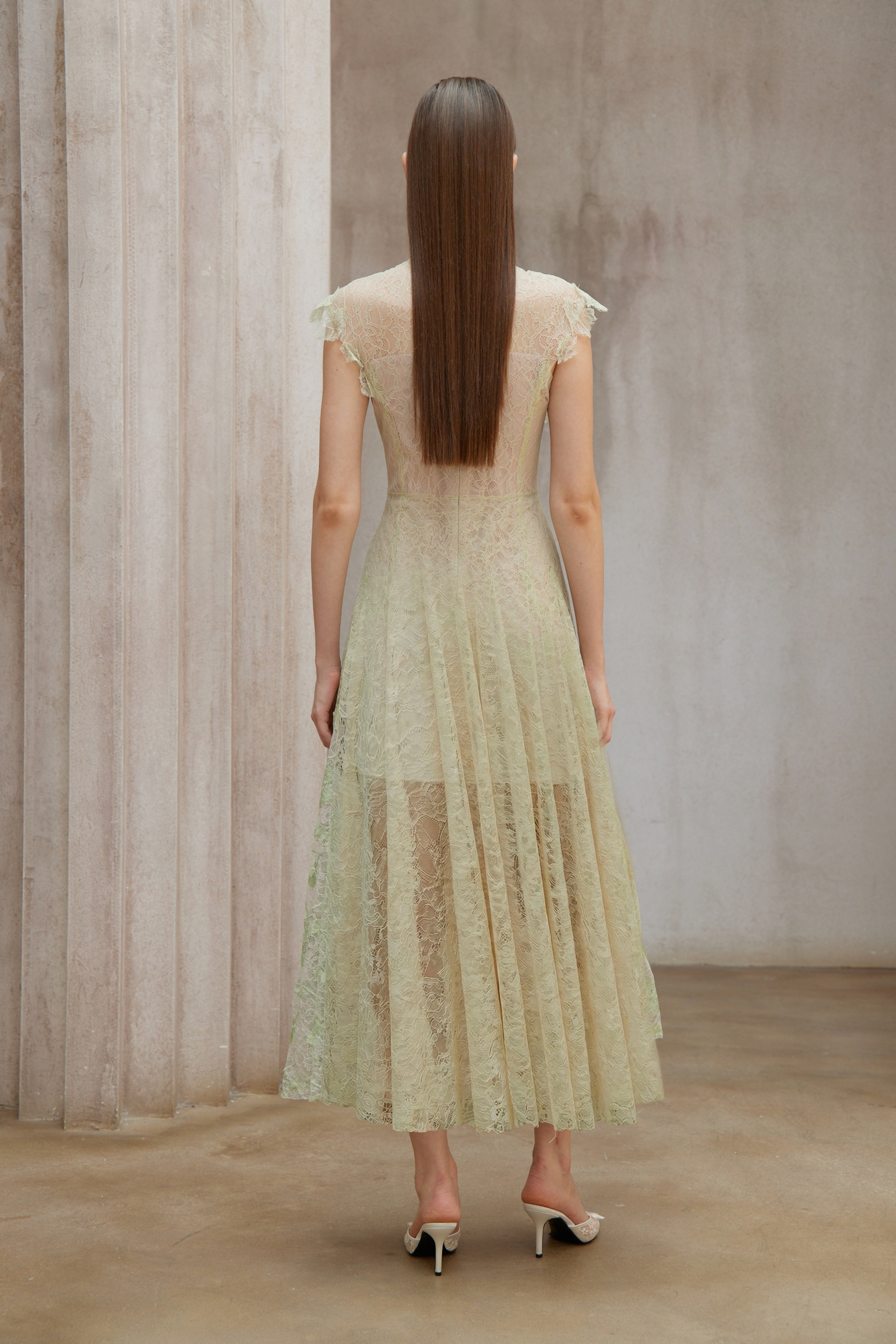 Béryl Green Floral Lace Midi Dress