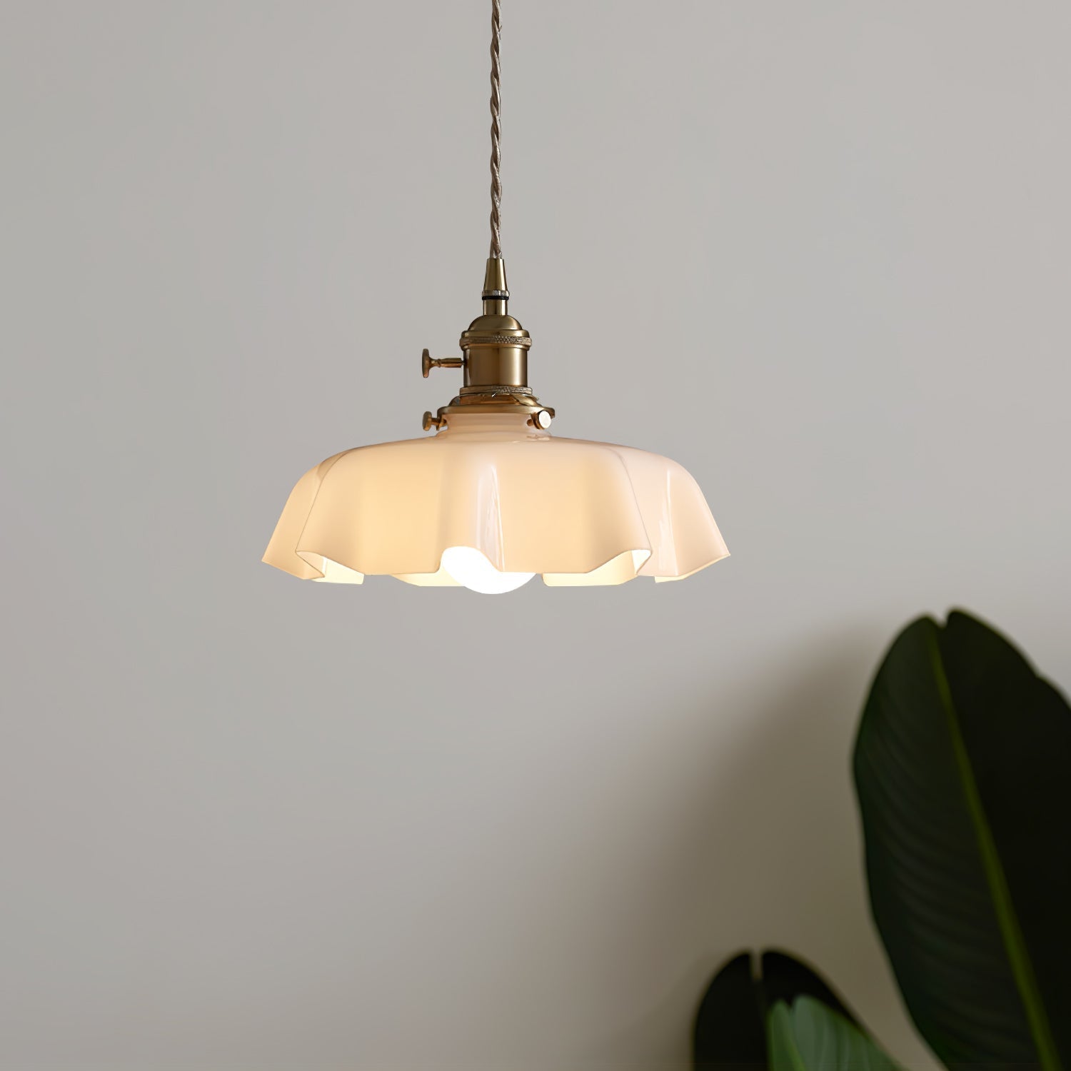 Pendant Light Scalloped | French Flower Ceiling Lamp