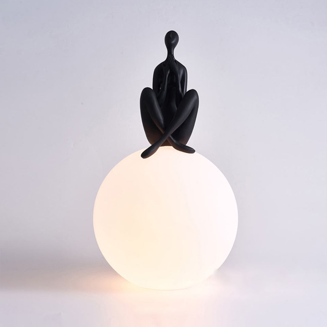 Statue Deco Lamp