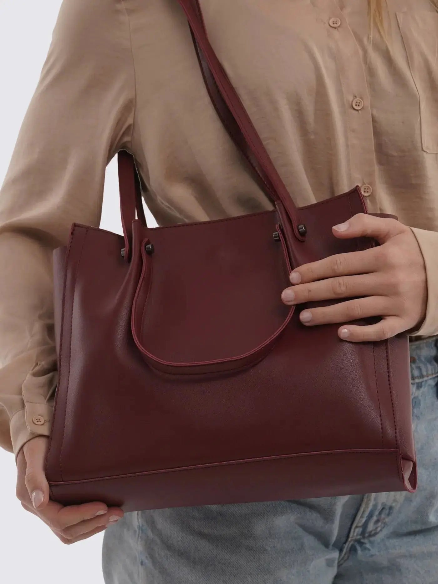 Paola Carryall Tote