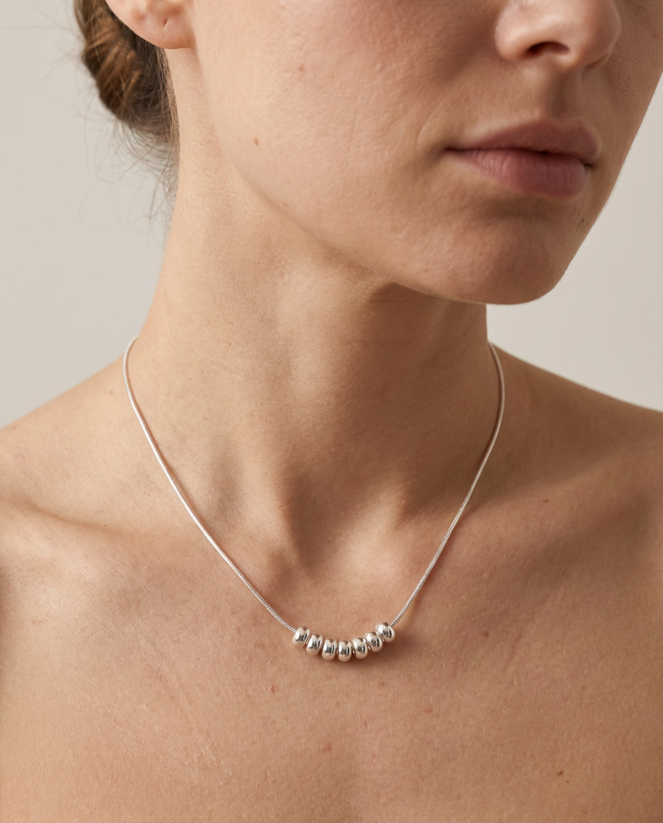 Minimal Beads Necklace