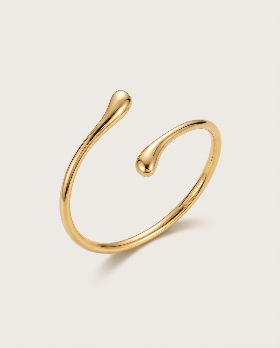 Amazone Cuff Bracelet