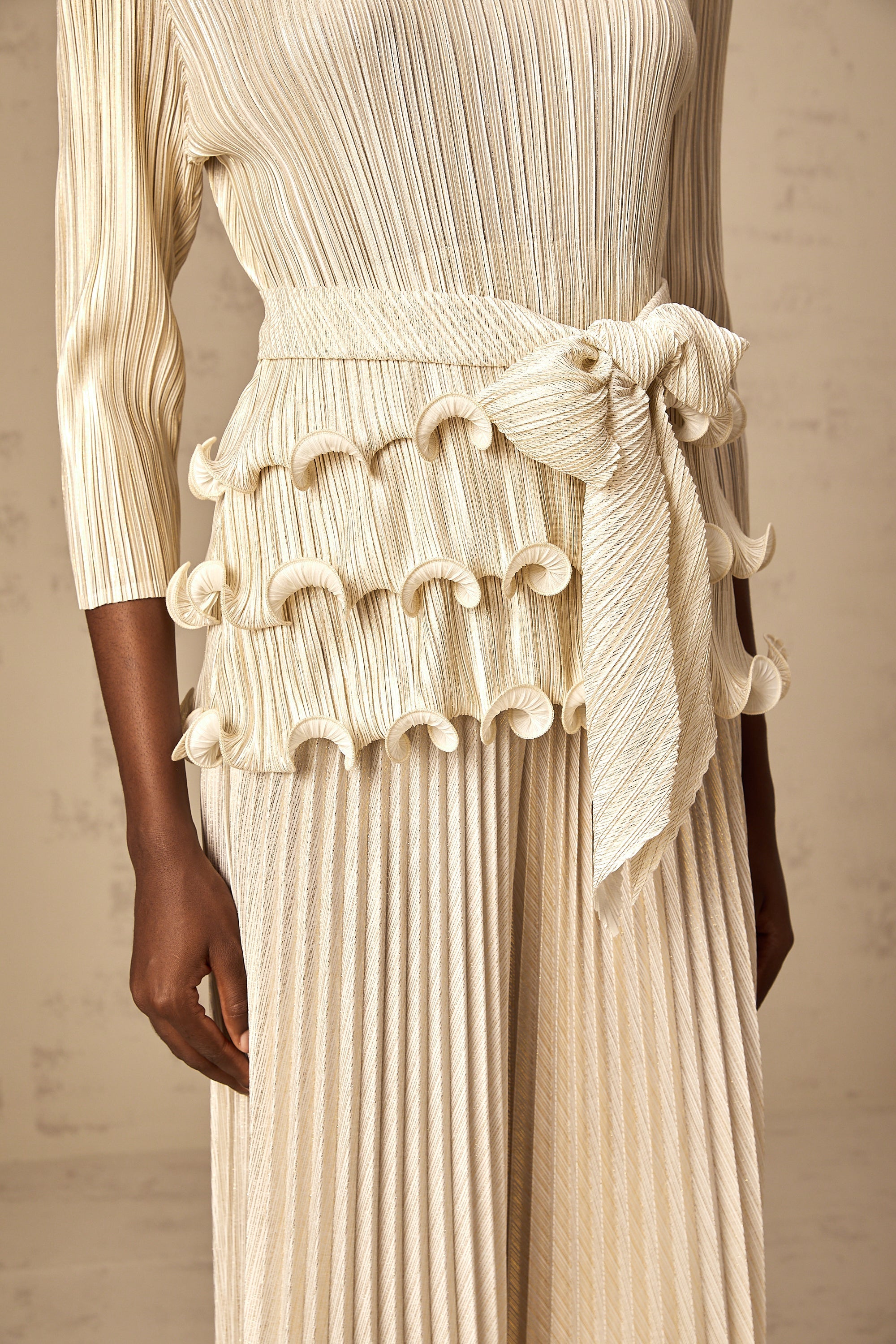 Cloris floral-appliqué ruffled pleated top & trousers