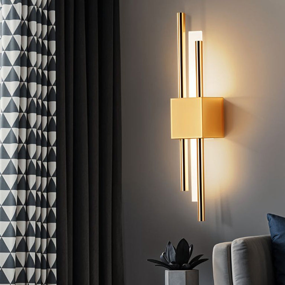 Wall Light | Vertical Linear Fixture