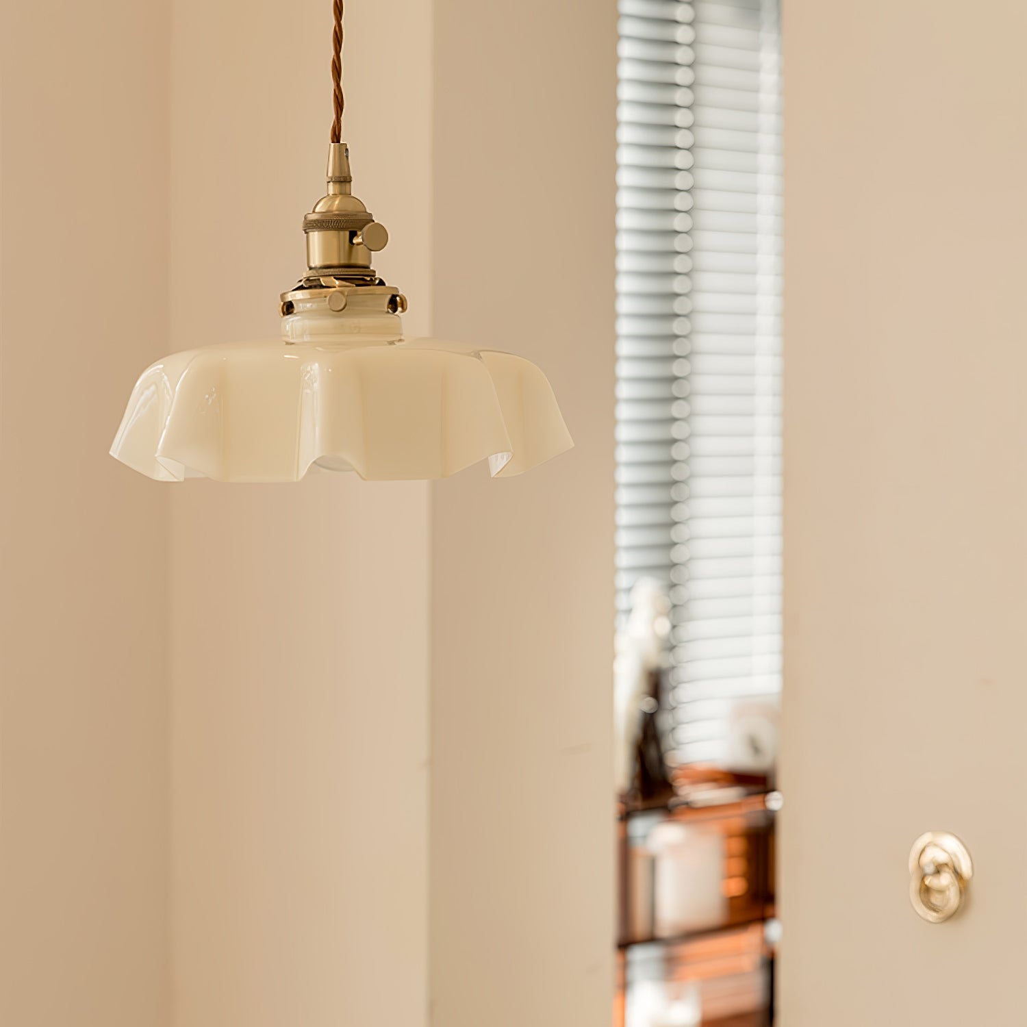 Pendant Light Scalloped  | French Flower Ceiling Lamp